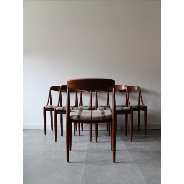 Mid-Century Modern Vintage Danish Dining Chairs in Teak by Johannes Andersen for Uldum Møbelfabrik, 1960s, Set of 6 For Sale - Image 3 of 11