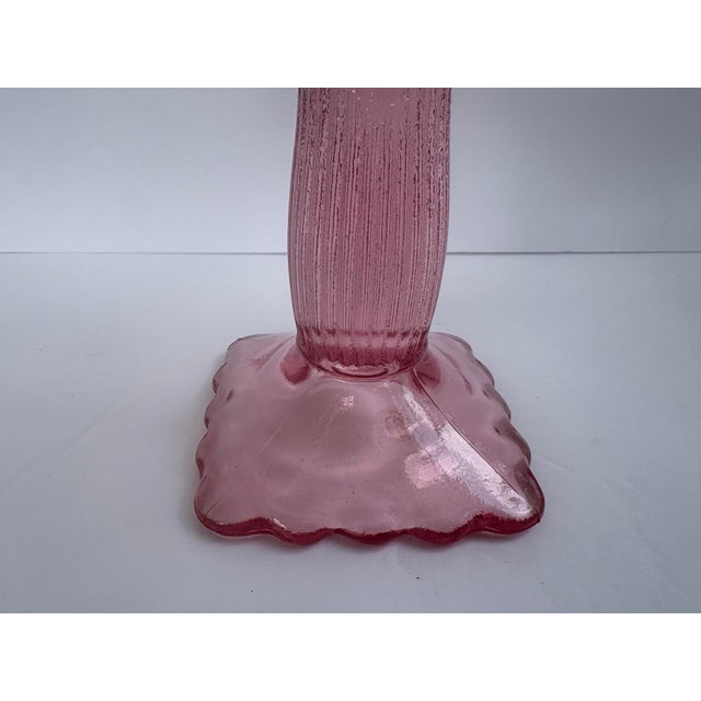 Pink Vintage l.e. Smith Pink “Rose & Trellis” Glass Pedestal Candy Dish / Compote For Sale - Image 8 of 11