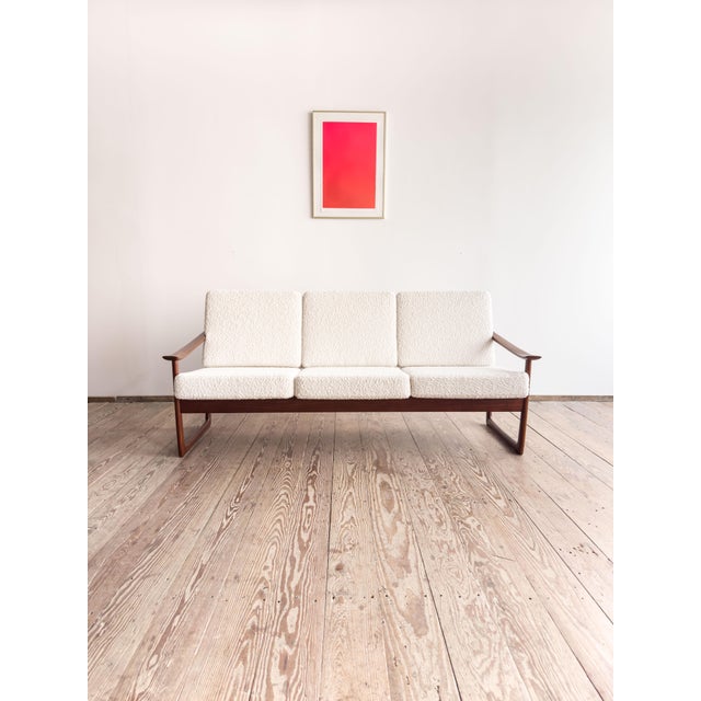 1960s FD130/3 3-Seater Sofa with Bouclé Cover by Peter Hvidt for Cado For Sale - Image 5 of 18