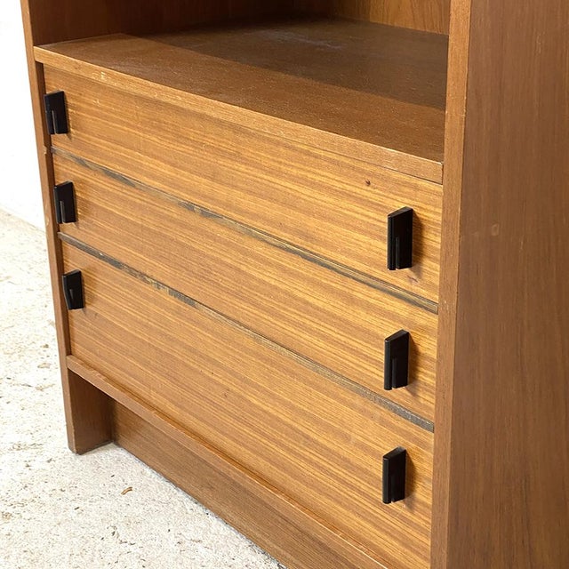 Vintage Display Bookcase, 1960s For Sale - Image 9 of 10