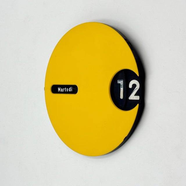 Italian Perpetual Wall Calendar in Yellow Plastic, 1970s For Sale - Image 10 of 11
