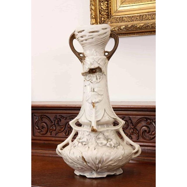 Art Nouveau vases made around 1895. Marked with a large pink triangle. In perfect condition. Dimensions: height: 42cm,...
