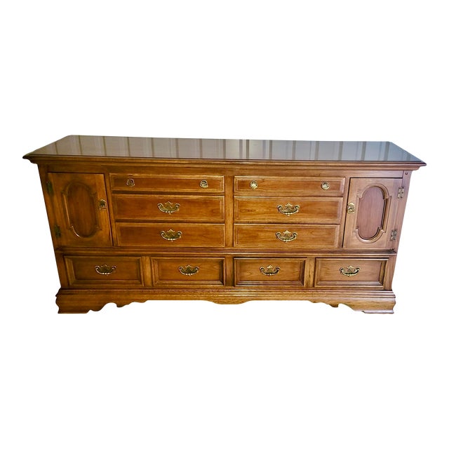 Vintage Kent Coffey Carriage Trade Collection Early American Style Solid Wood Double Dresser in Cherry and Pecan For Sale