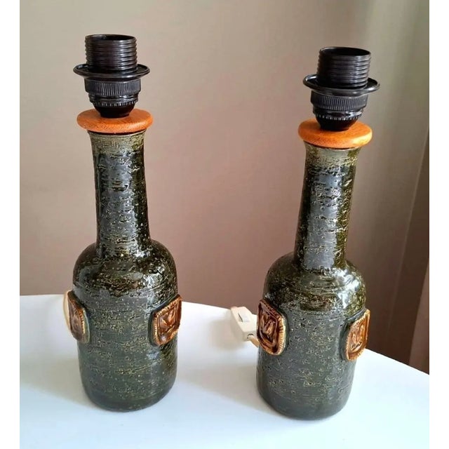 Cream Medallion Table Lamps by Aldo Londi for Bitossi, Italy, 1960s, Set of 2 For Sale - Image 8 of 11