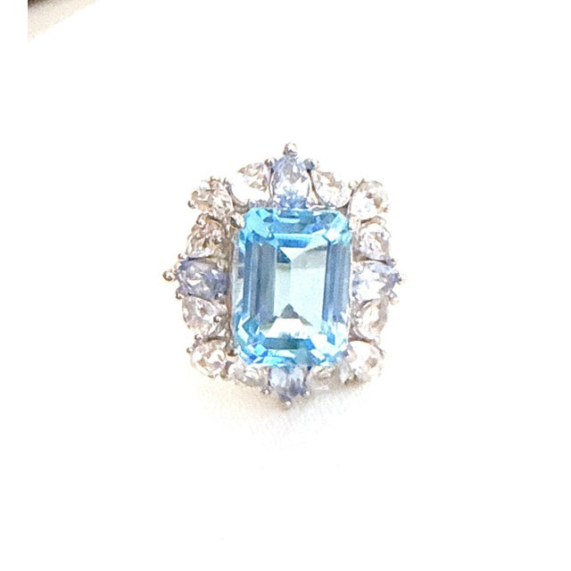 Bochic "Capri" Vintage Blue Topaz Ring Set In 18K Gold & Silver For Sale - Image 18 of 18