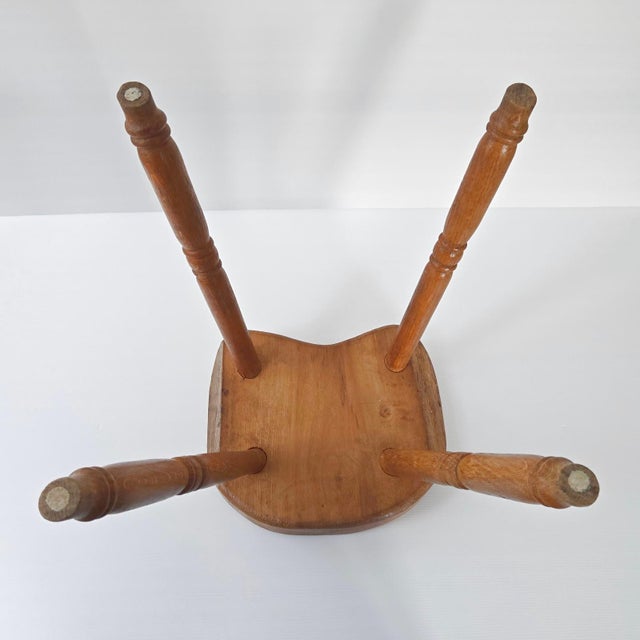 Superb Vintage Brutalist Stool 1950 in Oak, 4 Legs, 50s For Sale - Image 9 of 12