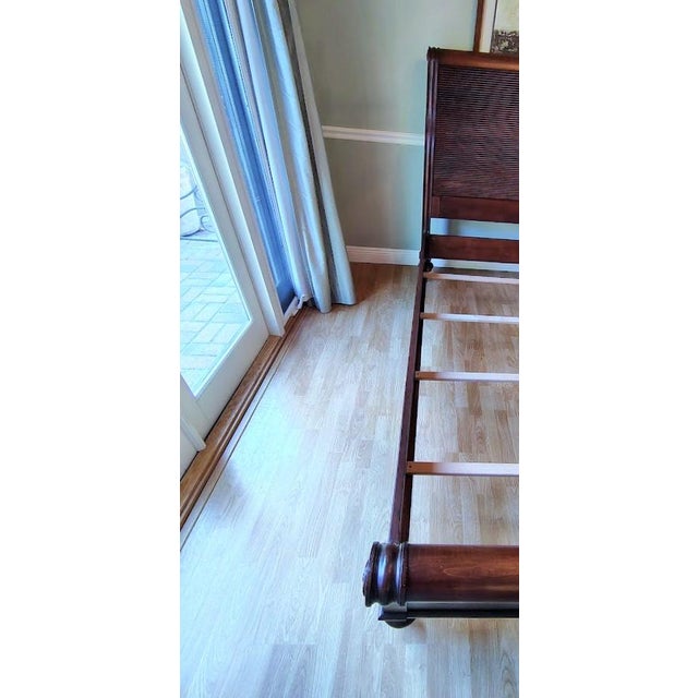 British Classics Kingston Serpentine Sleigh Bed (Queen) by Ethan Allen For Sale In Los Angeles - Image 6 of 12