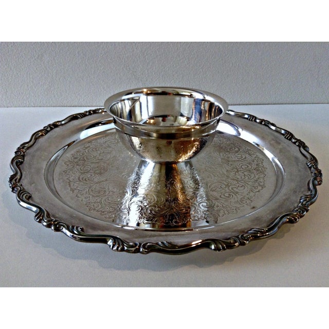 1940s Chip & Dip Tray With Central Bowl For Sale - Image 5 of 7