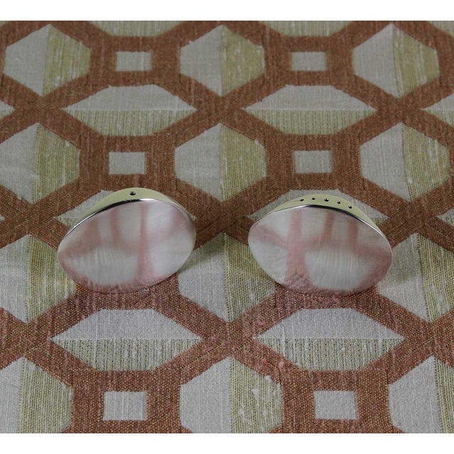 1960s Sterling Silver Individual Salt & Pepper. For Sale - Image 9 of 18