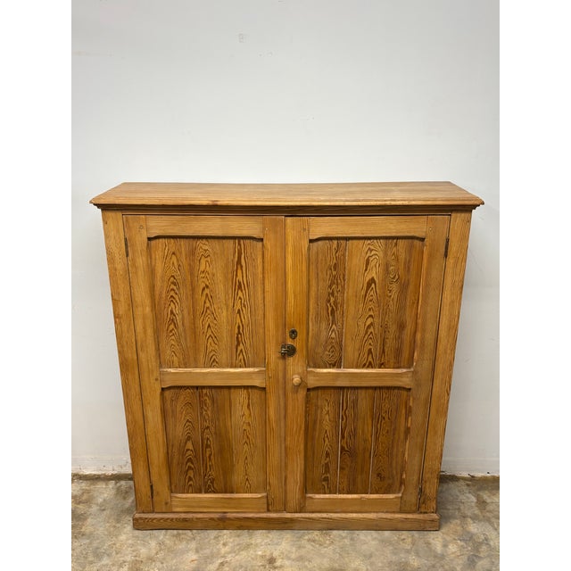 English 19th Century English Pine Cupboard For Sale - Image 3 of 10
