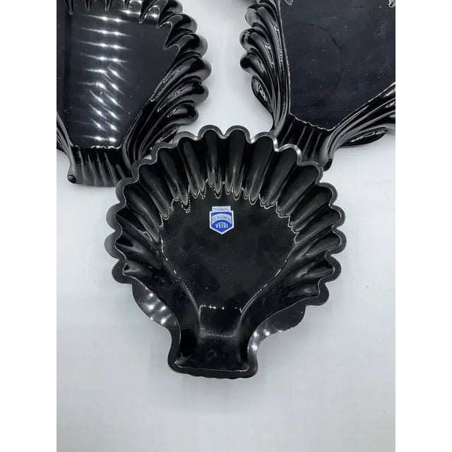 Wonderful sett in black French Opaline Glass Shell shaped dishes. Measurements: height: 2cm width: 14cm