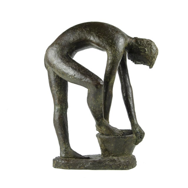 Early 20th Century Patinated Bronze Sculpture of a Man Washing Himself Over a Bucket by Carlos De La Cárcova, Argentina For Sale - Image 6 of 11