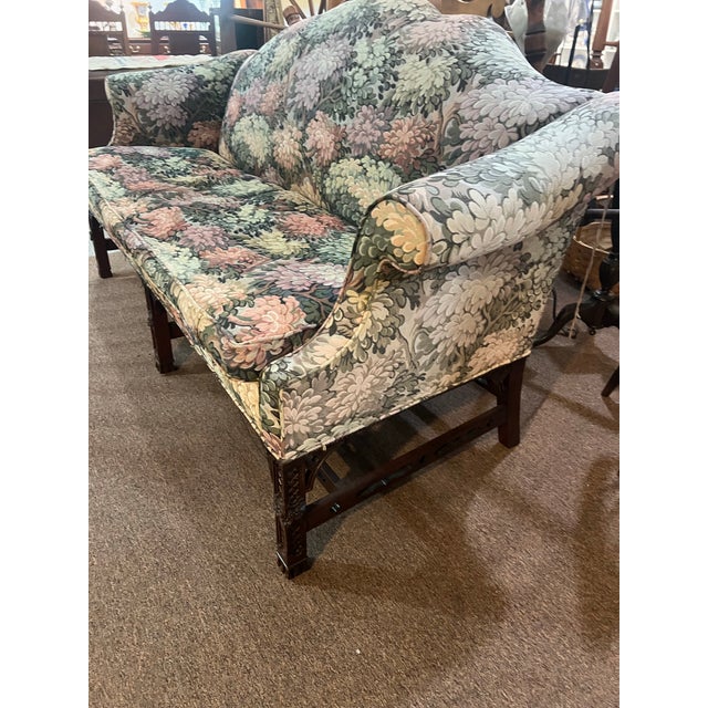 Henredon 1980s Henredon Natchez Historic Collection Stretch Carved Mahogany Base Sofa For Sale - Image 4 of 10
