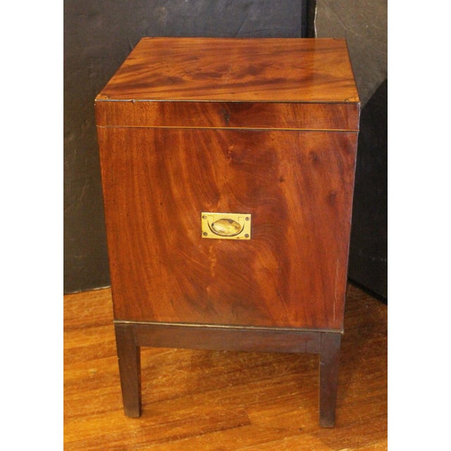 Circa 1800 English George III Cellarette Side Table For Sale - Image 4 of 12