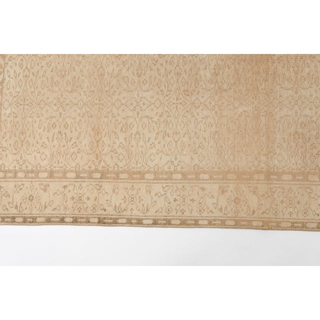 Mid 20th Century Biege Turkish Home Living Rug For Sale - Image 9 of 10