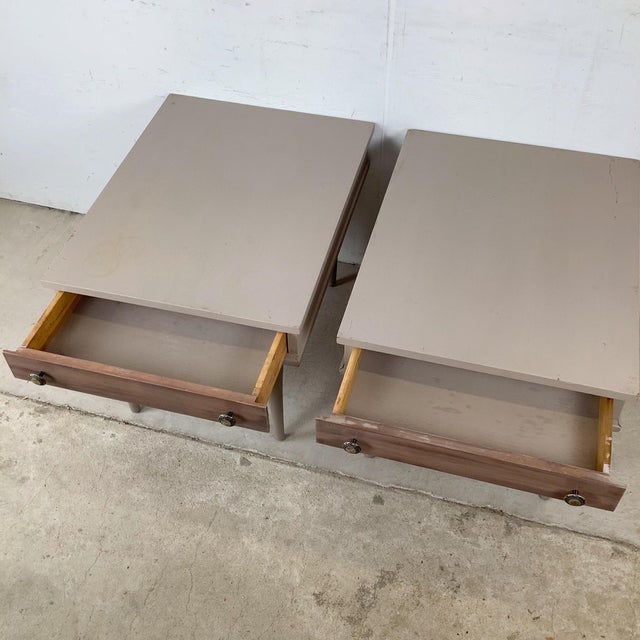 Mid 20th Century Mid 20th Century Pair of Painted American of Martinsville Nightstands With Tapered Legs For Sale - Image 5 of 12