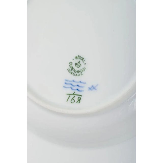 Blue Fluted Plain Deep Plates in Porcelain from Royal Copenhagen, 1936, Set of 5 For Sale - Image 4 of 5