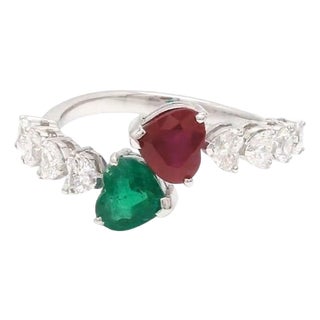 Natural 0.71 cts emerald & 1.02 cts ruby & 0.76 cts diamond ring in 18k gold For Sale