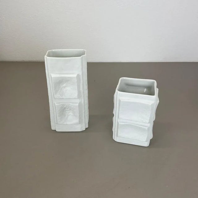 Rosenthal Op Art Vases by Martin Freyer for Rosenthal, Germany, 1970s, Set of 2 For Sale - Image 4 of 18