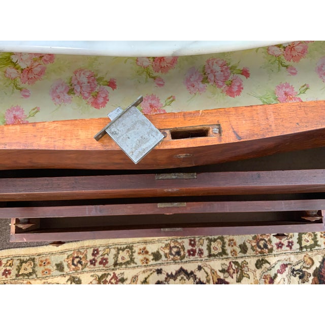 Early 20th Century American Empire Mahogany Chest of Drawers With Mirror and Marble Top For Sale - Image 14 of 18
