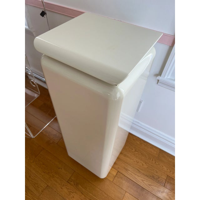 1970 Rougier Lacquer Pedestal, Made in Canada