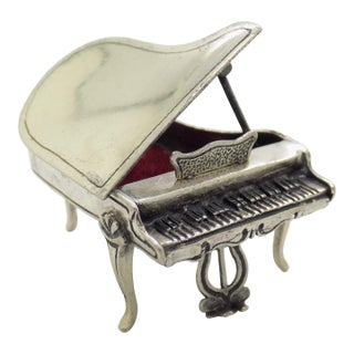 Vintage Italian Handmade Genuine Sterling Silver 925 Piano Instrument Figurine / Pill Snuff Trinket Box For Sale