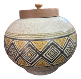 Example of Ginger Jars in Reno/Lake Tahoe