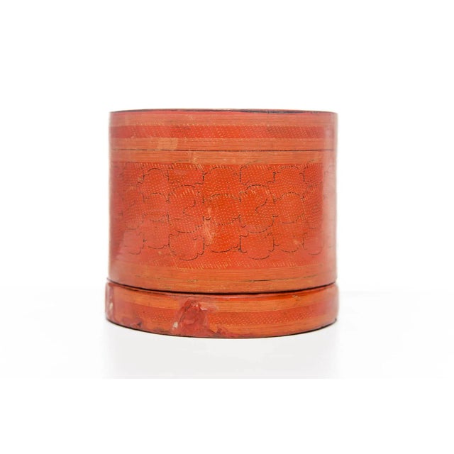 Wood 20th Century Burmese Lacquerware Betel Box For Sale - Image 7 of 7
