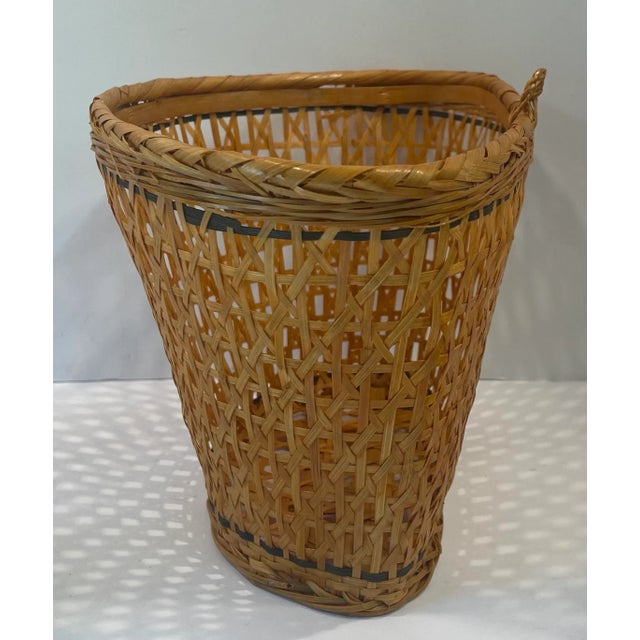 Mid-Century Modern Vintage Woven Wall Basket For Sale - Image 3 of 8