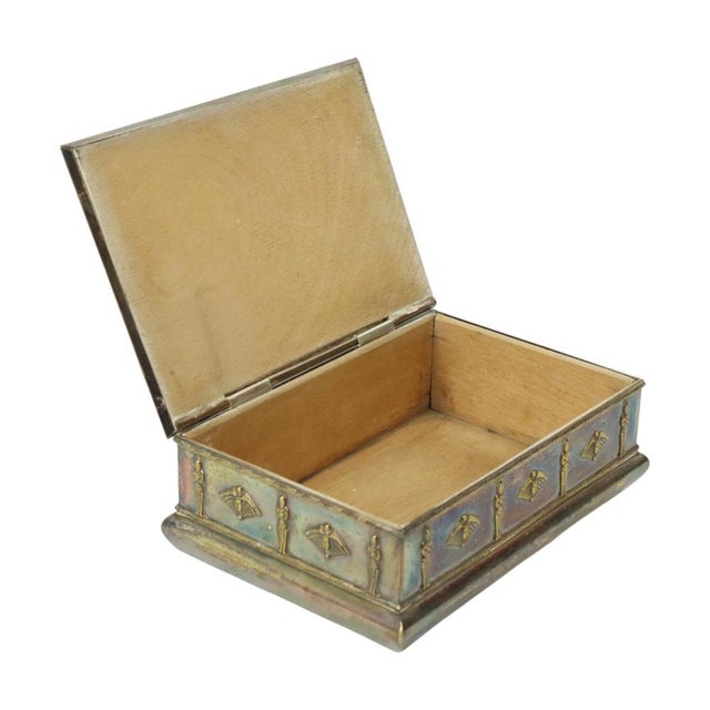 Art Deco Silver-Plated Chest Trinket Box with Egyptian Motifs For Sale - Image 5 of 17