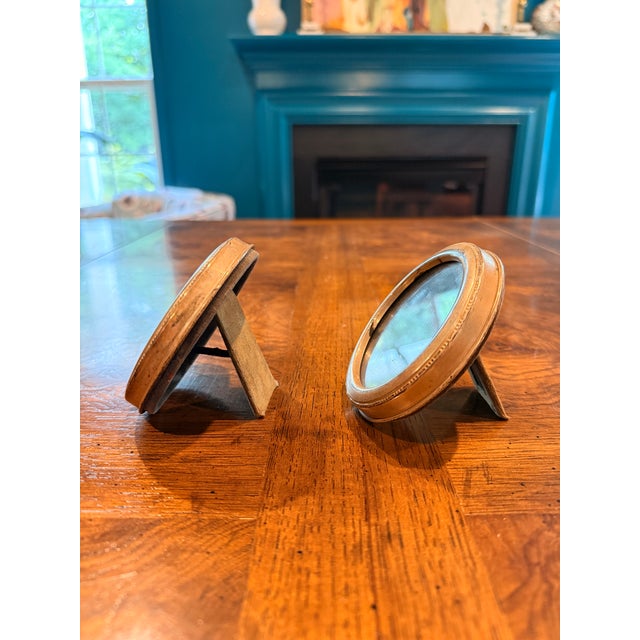 Chinoiserie Charming Pair of Vintage Frames. Their Petite Scale Makes Them Ideal for Displaying Cherished Photographs, Silhouette Portraits Etc. For Sale - Image 3 of 10