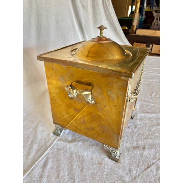 English Early 20th Century English Brass Fireplace Box For Sale - Image 3 of 12