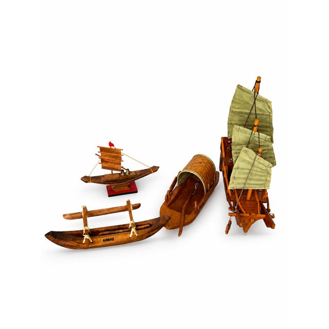 Wood Mid 20th Century Set of Four Wooden Boat Models With Sails, Covered Boat and Hawaiian Outrigger For Sale - Image 7 of 9