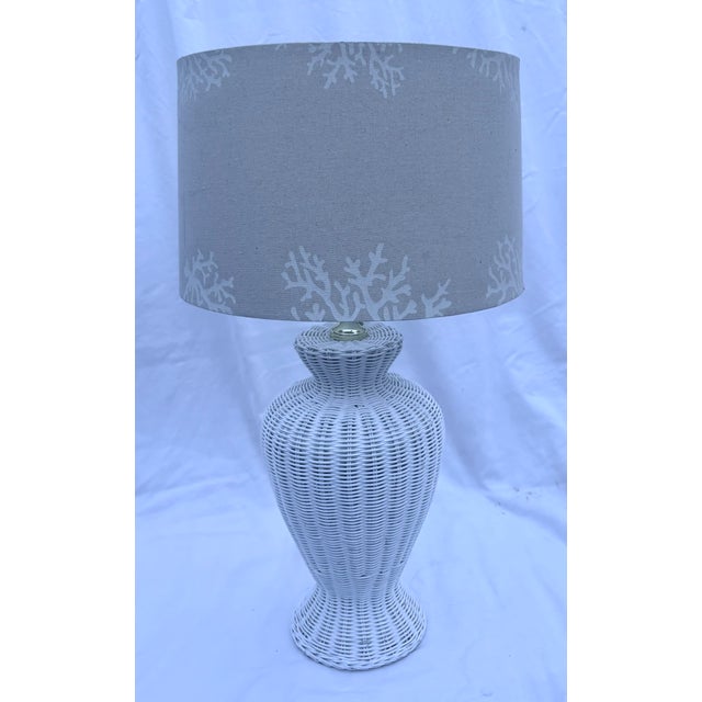 Late 20th Century Coastal Chic White Wicker Ginger Table Lamp For Sale - Image 9 of 9