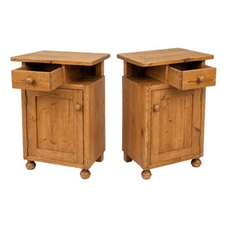 Victorian English Pine Bedside Cabinets with Drawer & Cupboard, 1880s, Set of 2 For Sale