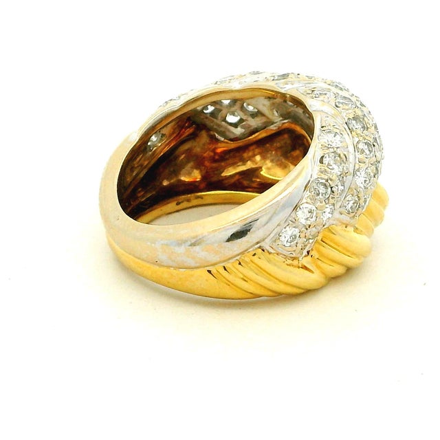Modern Vintage MDJ Italian Two-Tone Diamond Bombe Ring, Size 6.5 For Sale - Image 3 of 10