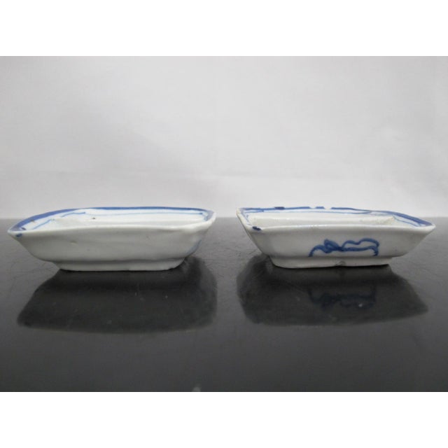Early 20th Century Chinese Blue and White Porcelain Divided Sushi Condiment Sauce Dish Tray Pair For Sale - Image 5 of 11