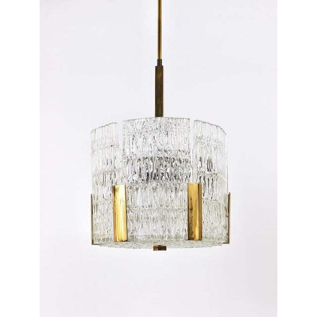Metal Austrian Tambour Drum Chandelier in Brass and Textured Ice Glass by J. T. Kalmar for Kalmar, 1960s For Sale - Image 7 of 18