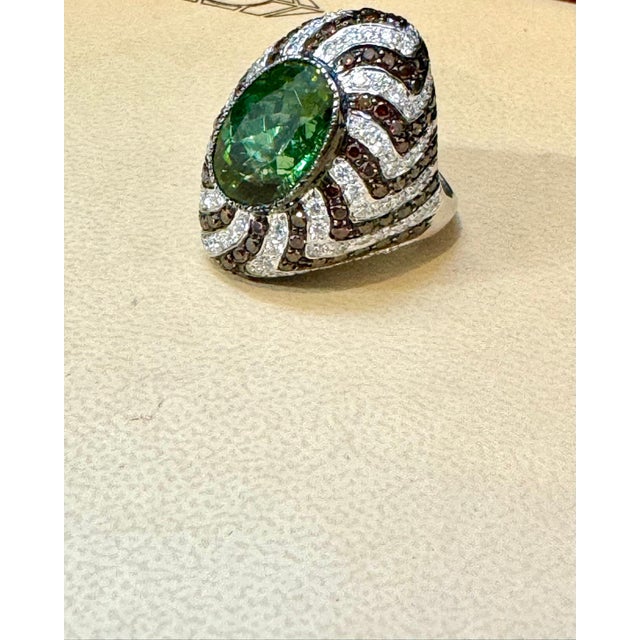 10Ct Green Tourmaline & 4.2 Ct Diamond Zigzag Cocktail Ring 18 Kt White Gold 6.5 For Sale - Image 18 of 18