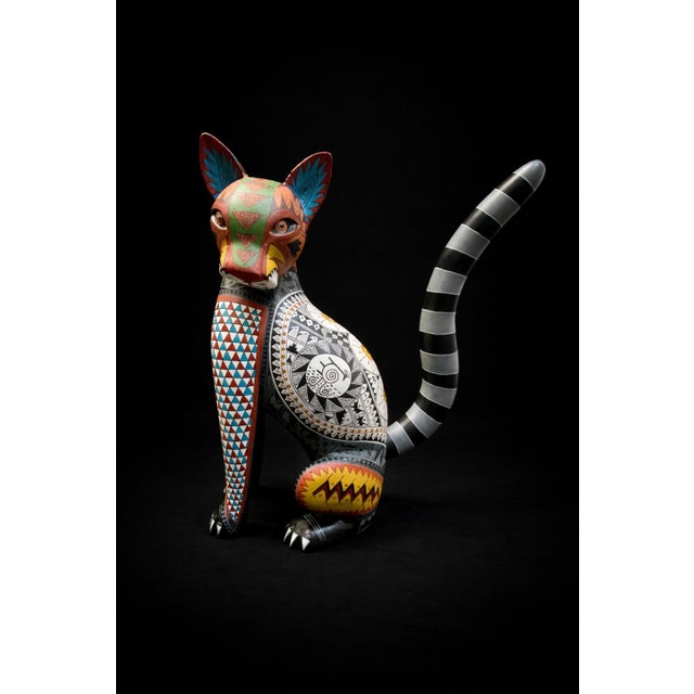 Jacobo & María Ángeles Monumental Alebrije Cat “El Gato Montez” Zenzontle Zapoteco,” 17”, Signed & Numbered, 2004 For Sale - Image 4 of 7