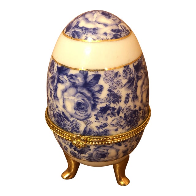 Blue and White Egg Porcelain Trinket Box For Sale
