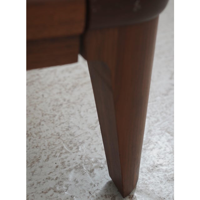 Stickley Walnut Grove Queen Size Spindle Bed For Sale In Philadelphia - Image 6 of 15