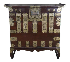 Antique Korean Joseon Dynasty Zelkova & Brass Bandaji Tansu Chest Trunk