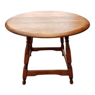 Amish Hand Crafted Solid Red Oak Desert Table Side Table, Circa 1970s For Sale