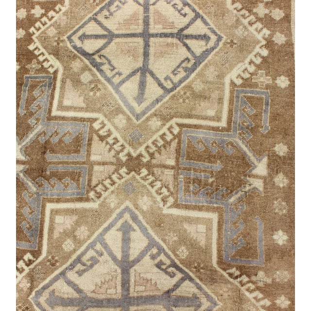 Vintage Turkish Oushak in Light Brown, Camel, Blue/Lavender and Cream 6′7″ × 8′7″ For Sale In Atlanta - Image 6 of 10