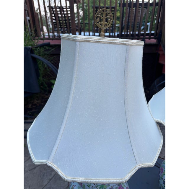 Pair of Vintage Chinese Famille Rose Double Gourd Porcelain Table Lamps For Sale - Image 10 of 12
