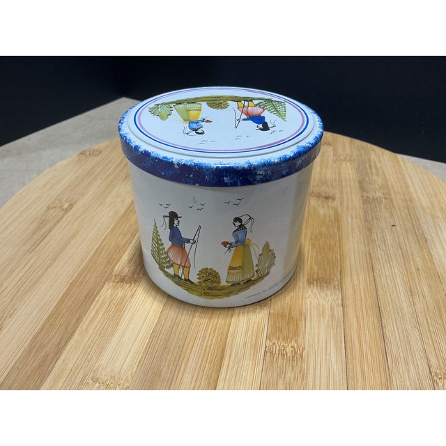 Vintage French Hb Henriot Quimper Faience Shell Dish & Matching Massilly Tin Set For Sale - Image 12 of 13