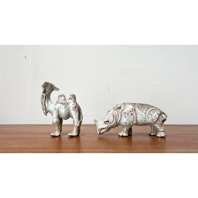 German Studio Pottery Camel and Rhino Figures from Hamelner Töpferei, 1970s, Set of 2 For Sale - Image 4 of 18