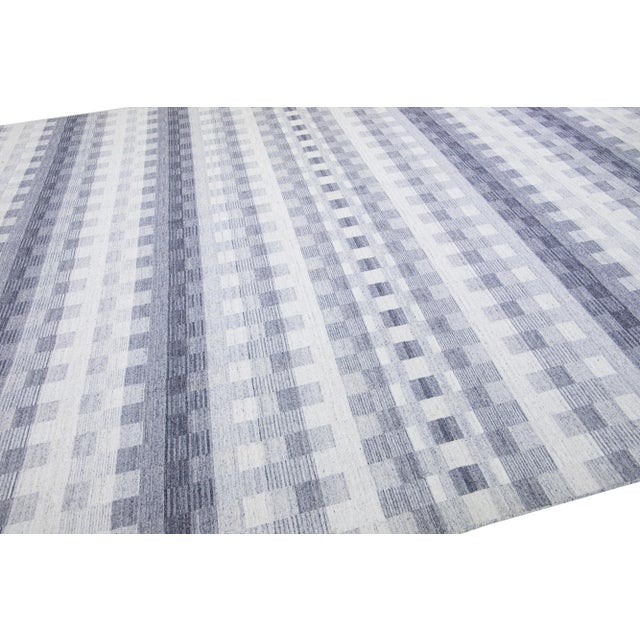 Textile 2010s Gray Modern Kilim Flatweave Wool Rug With Geometric Design For Sale - Image 7 of 9