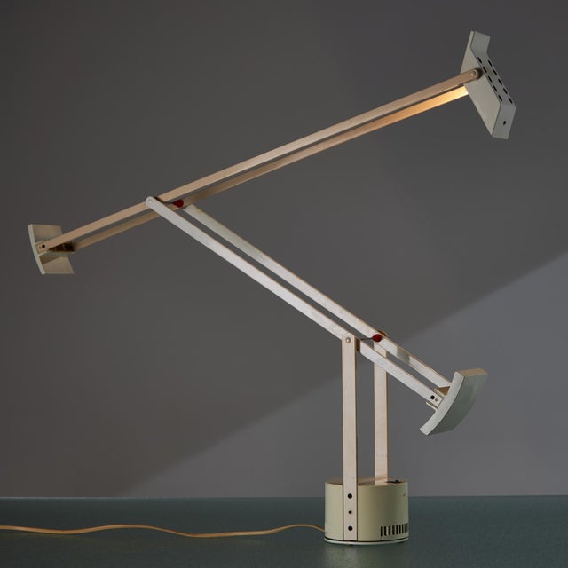 ‘Tizio’ lamp from the 1970s designed by Richard Sapper for Artemide. The height of the lamp is adjustable and the body can...